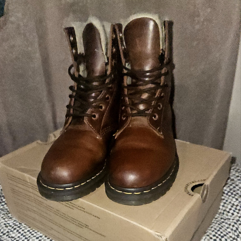 DR. MARTEN
